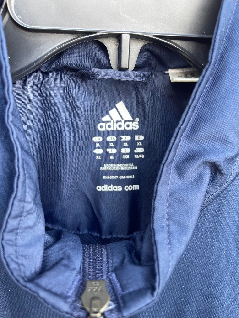 Adidas Men’s XL Navy Blue White 3-Stripe Full Zip Track Jacket Windbreaker